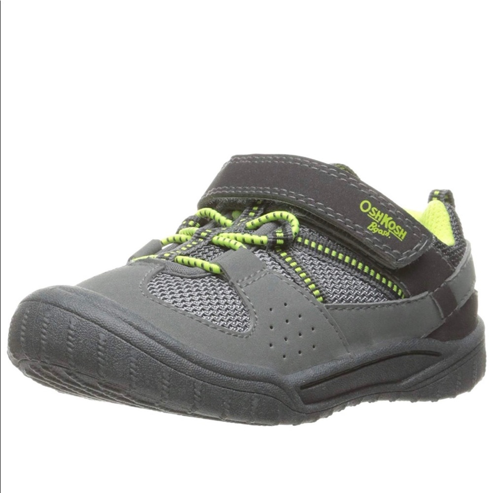 OshKosh Hallux Toddler Sneaker.  Size 5
